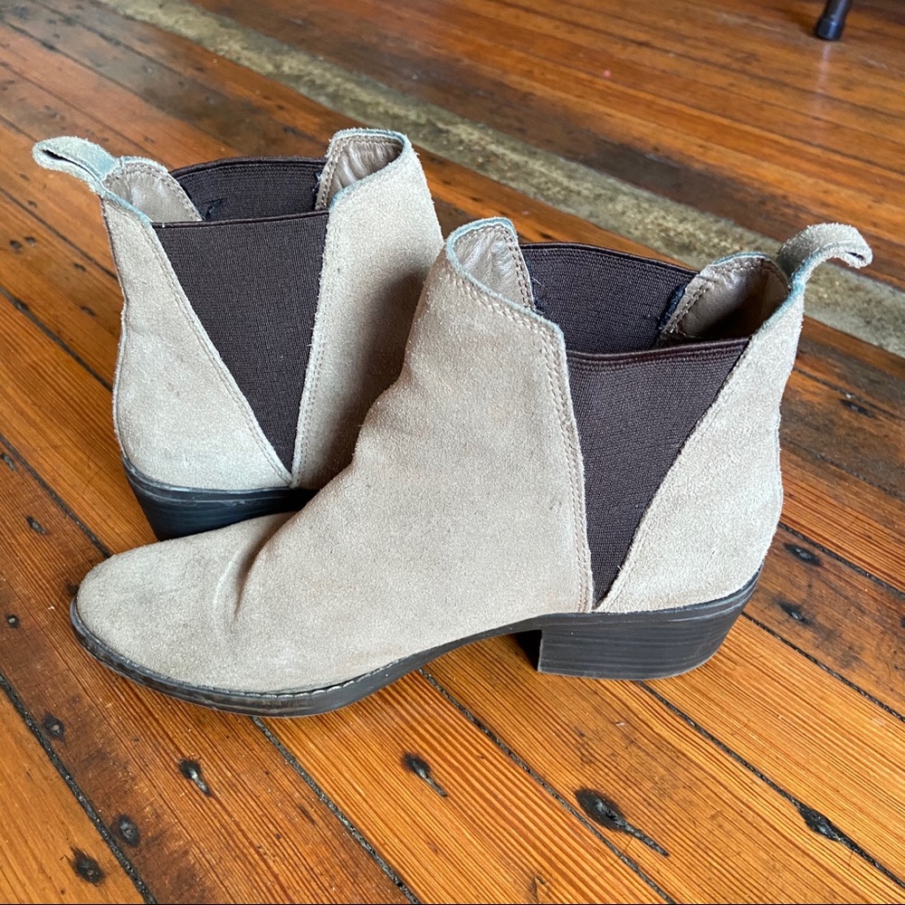 White Mountain Suede Taupe Booties - Picture 7 of 9
